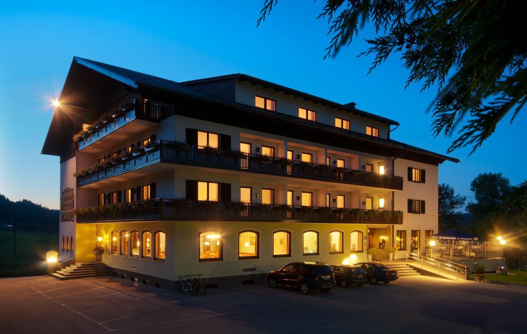 Seehotel Garni Poellmann Zell am Moos Exterior foto